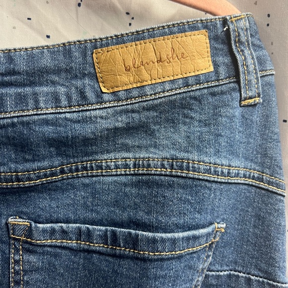 COPY - Soft & Stretchy Cute Denim Skirt - Picture 3 of 5